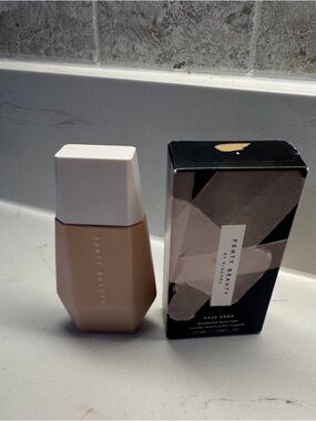Fenty Beauty Eaze Drop Blur Serum Tint - Shade 8